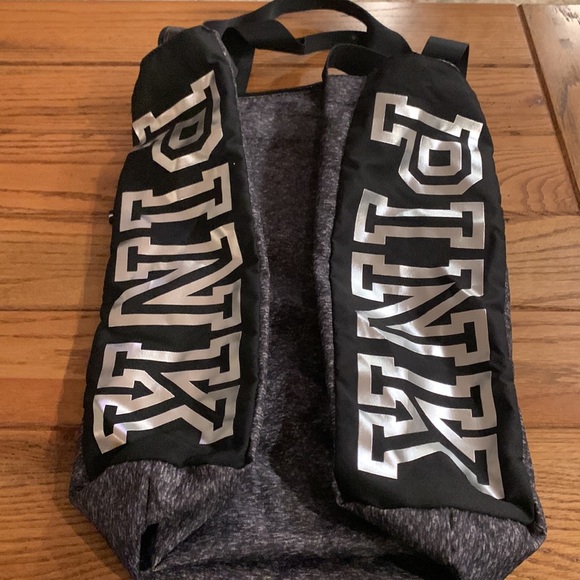 PINK Victoria’s Secret weekender tote bag - Picture 8 of 9